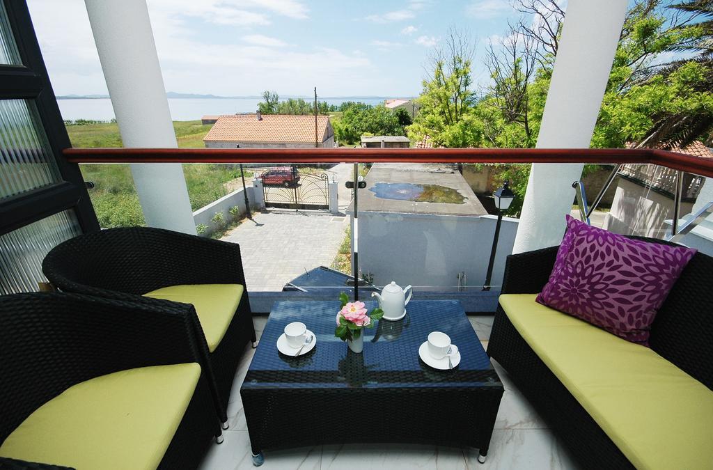 Apartments Victoria Privlaka Привлака Номер фото